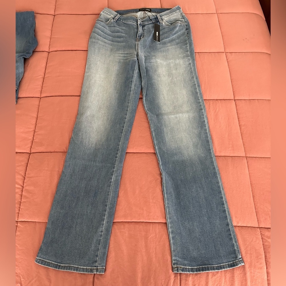 Fashion Nova Women s Straight Leg Jeans - Light Blue Wash